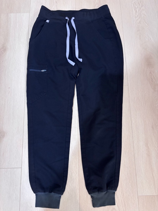 Figs Pants - Figs Women's Zamora Joggers-Black